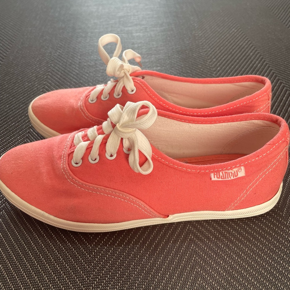 Orange sneaker - size 5